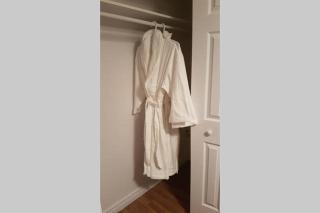1-Bedroom Apartment Sweet #7 by Amazing Property Rentals - Gatineau - 1
