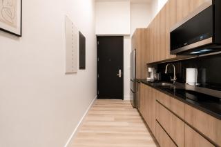 Studio with private balcony near loanDepot Park - 3