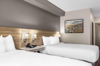 Days Inn by Wyndham Leamington - 1