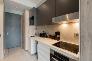 Menlyn Maine Trilogy 512 - 3
