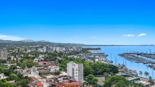 2BR condo near the ocean with pool, gym, WiFi & balcony - 8