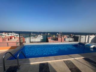 Marina Bay 301-Modern 2BR & Fast WiFi - 3