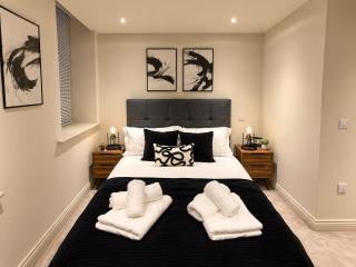 Luxury Leeds Centre Apartment 2BR 2 BATH - 7