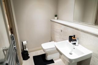 Luxury Leeds Centre Apartment 2BR 2 BATH - 3