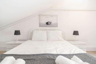 Nazaré 2BR Near Beach - 4