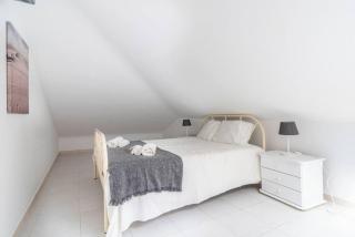 Nazaré 2BR Near Beach - 1