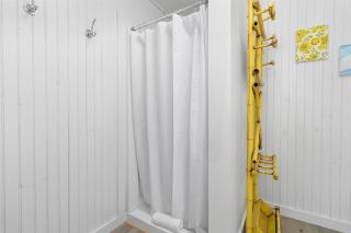 Camp Avaliz - Ocean-view for 2 with a queen bedroom, kitchenette, Wi-Fi and AC - 5
