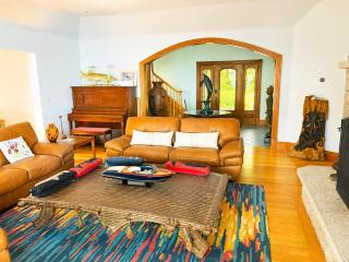 Private Oceanfront Retreat | Panoramic Views, Deck & Rocky Shore - 1