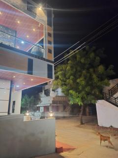 SAMRAT HOME STAY - 7