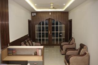 Queen's Palace - 6