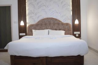 Queen's Palace - 3