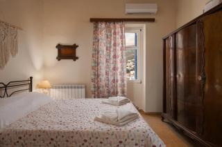 Eirini Home - 1