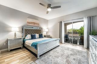 2BR | En-Suite Bath • Pool • Spa • Free Parking - 9