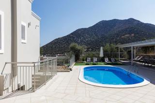 Family Villa Basilicata Gloria with Private Heated Pool, BBQ & Kid's Play Area - 7