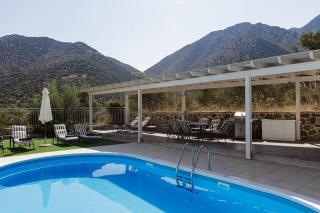 Family Villa Basilicata Gloria with Private Heated Pool, BBQ & Kid's Play Area - 3
