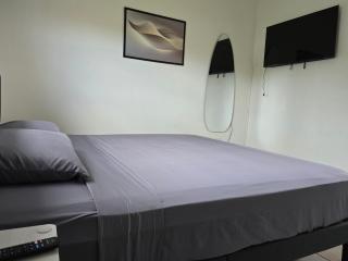 Cassywins Short Term Rentals Apt 6 - 4