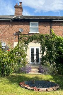 The Railway Cottage - 5