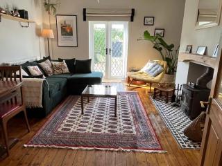 The Railway Cottage - 5