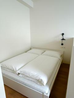 Minimalist Design Studio by Rentez - 1