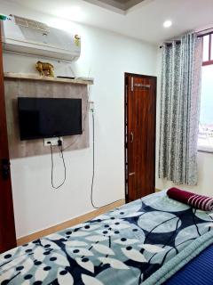 Guru karpastays - 3