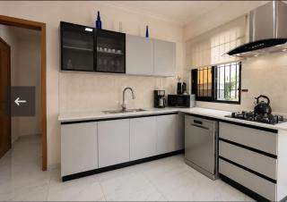 PrimoStay 3BR Pool Retreat Flic en Flac - 4