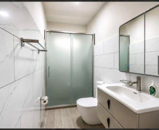 PrimoStay 3BR Pool Retreat Flic en Flac - 1