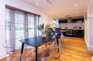 Toast Stays - Gilmonby Grove - Middlesbrough - 1