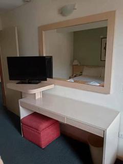Hotel Lincoln Suites - 4