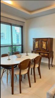 Manhattan Flat - 6