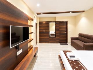 Hotel AP Bhakta Near Railway Station and Mahakar Temple, Ujjain - 7