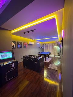 The Nova Loft, Luxe 2BHK, Game Room, 12 Guests - 4