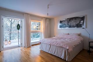 Bright Saltsjobaden Villa - Sea View & 2 Balconies - 6
