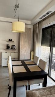 Comfort Stay, 2 BR in 5th Circle, Zahran area, Prime Location - 2