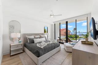 Harbor Island Beach Club - Luxury Waterfront Apartments with Views Pool Dock Private Beach Access - 2