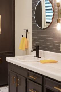 Trendy and Posh Your smalltown retreat awaits - 4