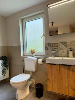 NEU Design Apartment - Boxspringbett - 360 Grad Smart-TV - 8