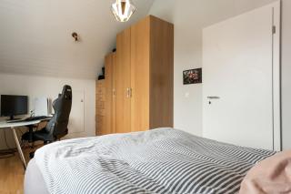 3-Bedroom Scandinavian Home near Sky Lagoon with Hot Tub and Garden - 5