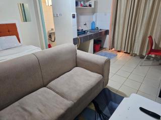 Stays in kinoo -  - 6