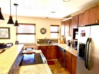 Park City 2BR/2BA-Hot Tub-Walk to PCMR & Main St - 7