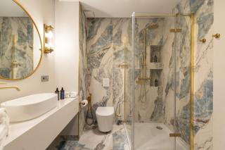 Granaria Rooftop Premium Penthouse by Wholeness x Lion Apartments - 4