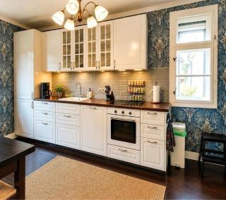 Stylish Retreat in Art Deco Style - 8
