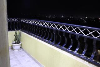 Luxe Ensuite Next to Nakuru National Park, 3 Balconies, Close to CBD - 4