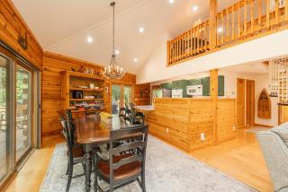 Pinnacle Paradise! Hot Tub! Dock Slip included! - Swanton - 4