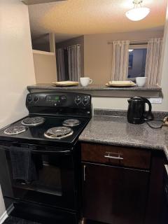 Location! Walkable! King bed! Incredible views! - 6