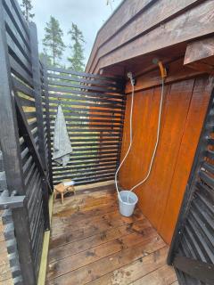 Cabin with large terrace - 9