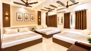 Hotel D-dhish Premium Near Mahakal Temple & Railway Station # Fully AC Room - Best Prime Location - 4
