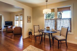 Updated bungalow in The Dalles! Walk to Downtown! - 3