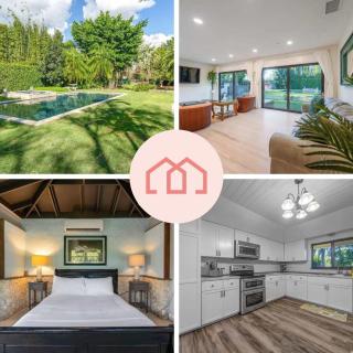 The Garden House Hot Tub Pool and Lush Garden Oasis - 0