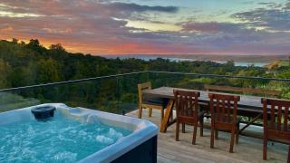 Nestled in Nature 3 Bedroom- Spa Pool & Sauna & Pilates Studio - 0