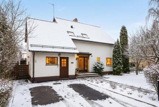 Luxury Renovated Villa 4BR 15min to Stockholm - Stockholm - 7